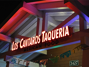 Los Cantaros front sign